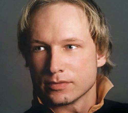 Osumljeni napadalec Anders Behring Breivik.