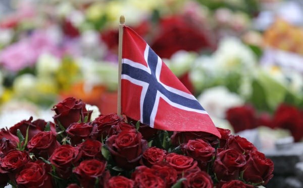 92 smrtnih žrtev na Norveškem: Storilec priznal nekatera dejanja, motiva pa ni razkril
