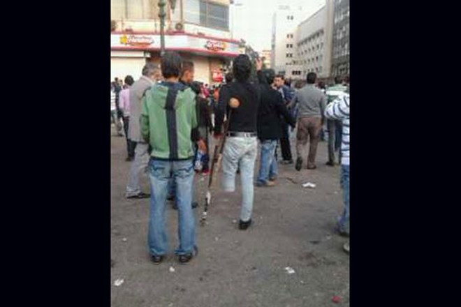 Že druga egiptovska vlada ponudila odstop po množičnih protestih v Kairu