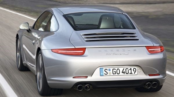 Porsche 911 - eden najbolj prepoznavnih in legendarnih avtomobilov v zgodovini v skoraj popolnoma novi izdaji z 90-odstotnim...