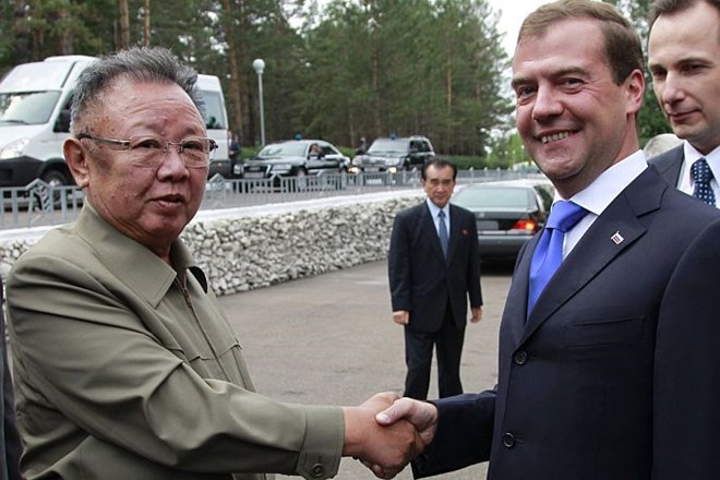 Kim z ruskim predsednikom Dmitrijem Medvedjevim.
