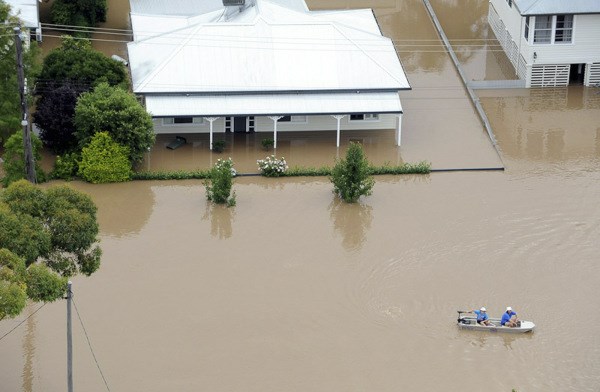 Poplave v Avstraliji: Več tisoč ljudi je moralo zapustiti svoje domove