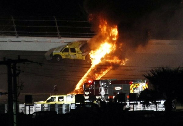 Foto in video: NASCAR voznik med dirko tweetal o strašanski nesreči