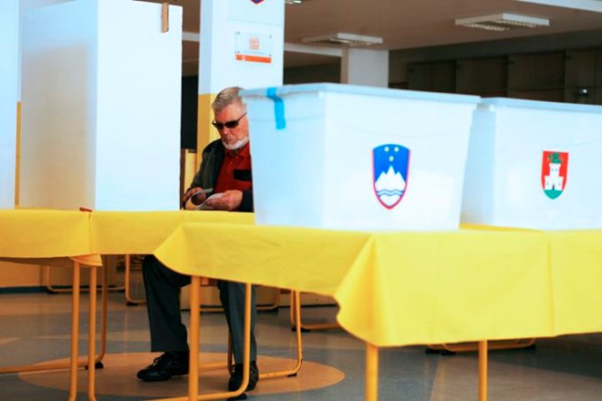 Za Jankovića po neuradnih rezultatih volili skoraj dve tretjini volivcev