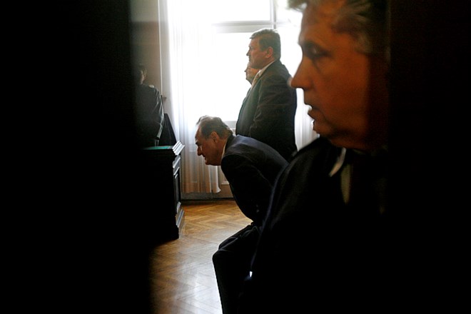 Čista lopata: Zidar, Tovšakova in Črnigoj obsojeni na zaporne kazni