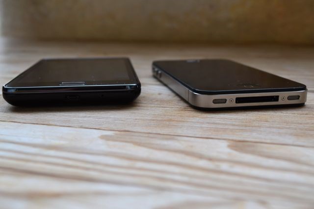 iPhone 4S in Galaxy S II.