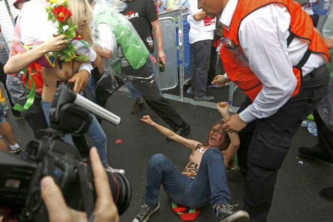 Pred začetkom Eura znova udarile aktivistke skupine Femen