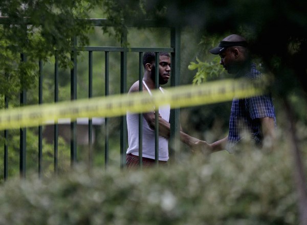Foto: Streljanje pri univerzi v Alabami terjalo več smrtnih žrtev
