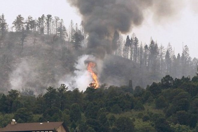 Foto: V Koloradu zaradi požarov izredne razmere, evakuirali 11.000 ljudi