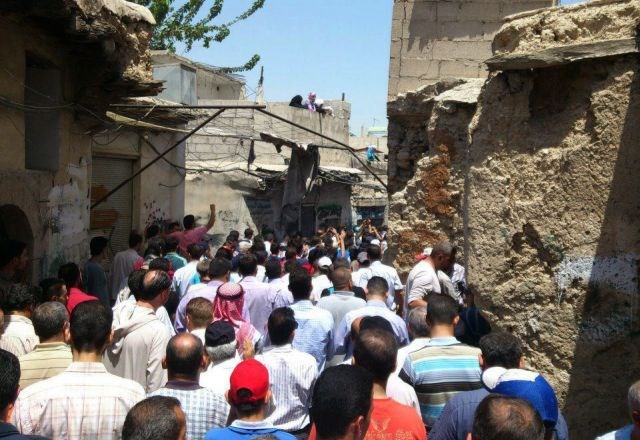 Sirija v državljanski vojni: Že drugi dan hudih bojev v Damasku