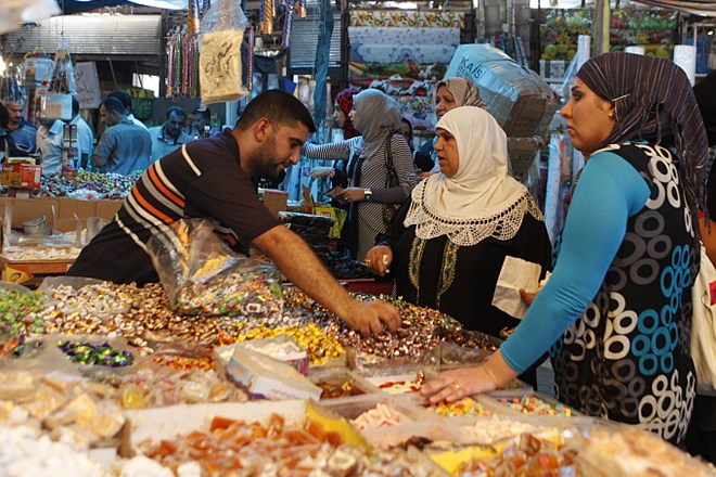 Foto: Muslimanski svet začenja ramadan. Ramadan kareem!