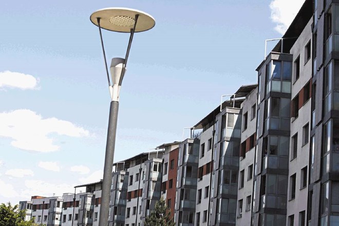 Richard Sendi z Urbanističnega inštituta meni, da  stanovanja ljubljanskega stanovanjskega sklada kot tudi druga stanovanja v...