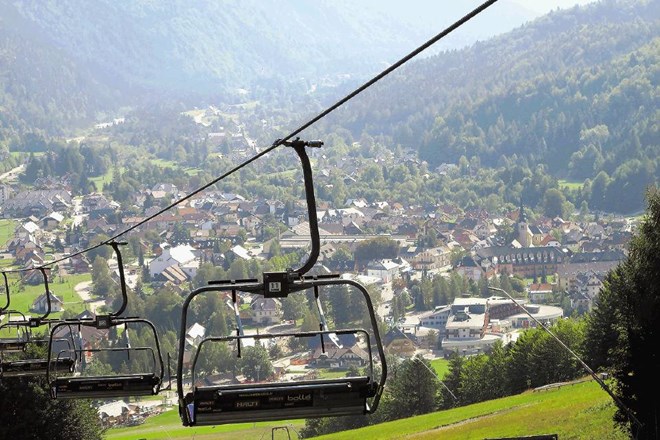 V Kranjski Gori na leto zberejo okoli 150.000 evrov pavšalne turistične takse. Izpad tega dohodka bi bil nepravičen do...