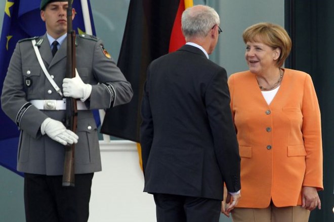 Predsednik Evropskega sveta Herman Van Rompuy je danes v Berlinu obiskal nemško kanclerko Angelo Merkel.