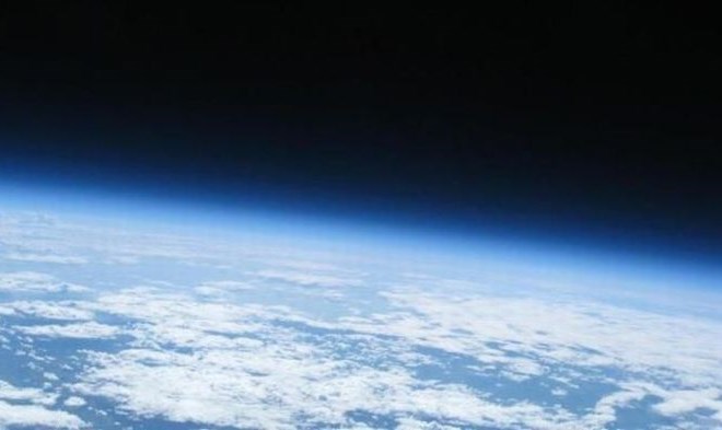 Foto: 19-letnik čudovite fotografije iz vesolja posnel z balonom in poceni kamero