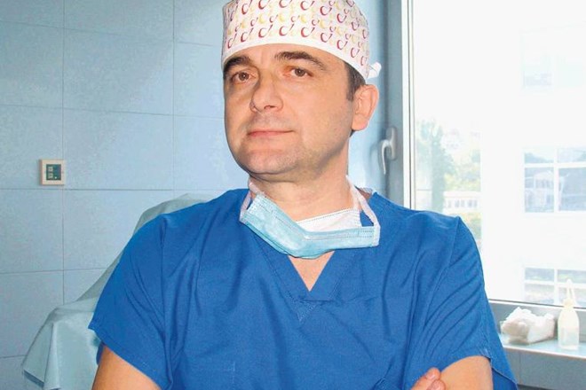 Center za rekonstruktivno genitalno kirurgijo v Beogradu, ki ga vodi dr. Miroslav Đorđević (na fotografiji), se je razvil v...