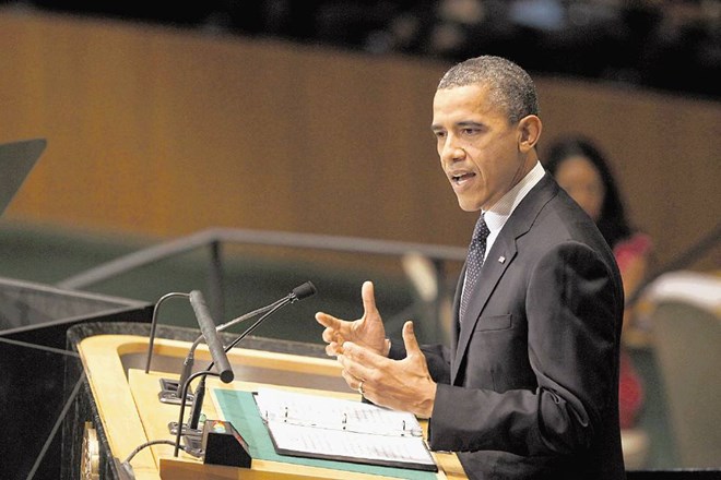 Obama je  na smrti ameriškega diplomata v Libiji zgradil odmeven miroljubni govor, za katerega je dobil velik  aplavz.