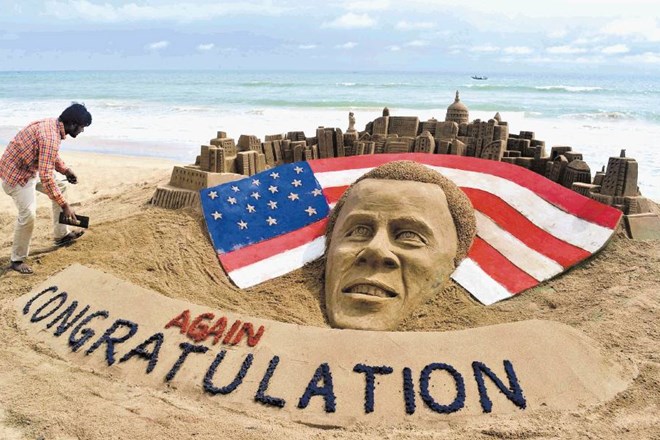 Od preštevilnih čestitk, ki jih je dobil Obama ob zmagi,  je vsekakor ena najbolj izvirna tista »peščena«   z morske obale v...