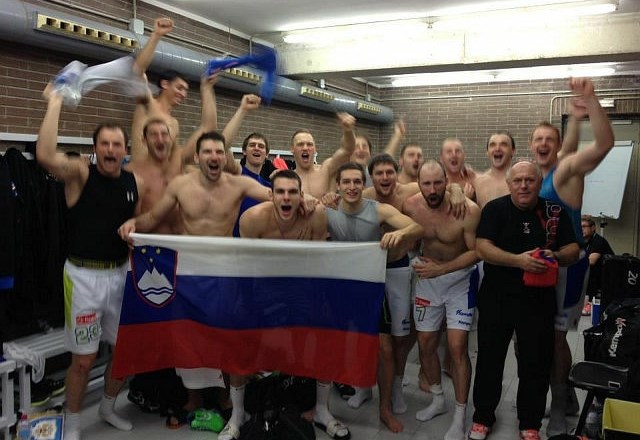 Slovenski rokometaši so pravi hit na svetovnem prvenstvu v Španiji. (Foto: Facebook/Vid Kavtičnik) 