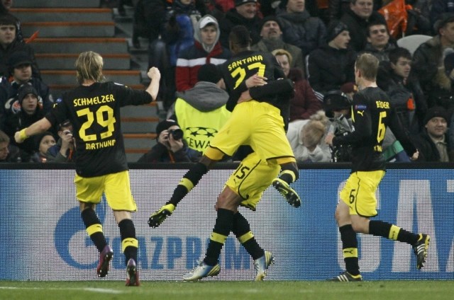 Nemci so se ob koncu veselili izenačujočega gola branilca Hummelsa. (Foto: Reuters) 