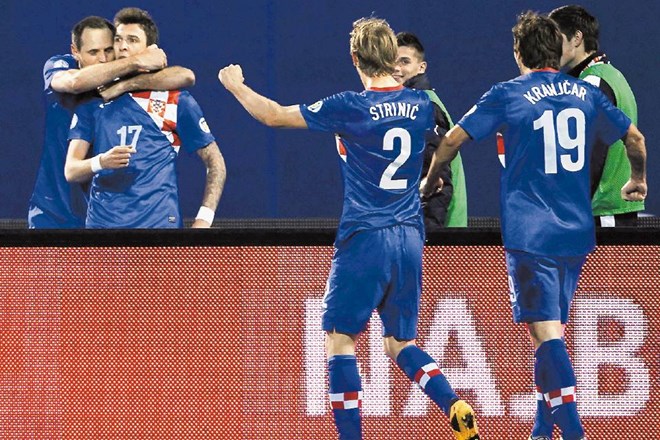 Hrvaški nogometaši so se veselili prestižne in sladke zmage. 