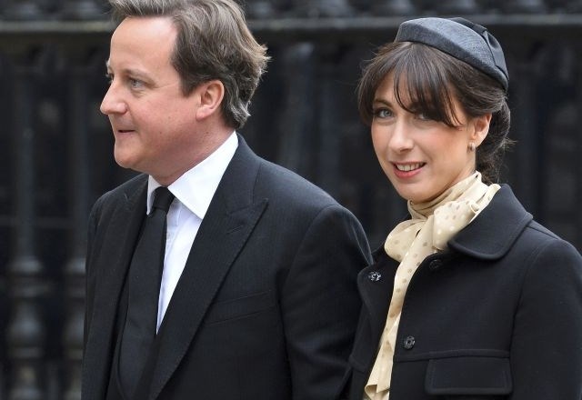 Britanski premier David Cameron z ženo Samantho (Foto: Reuters) 