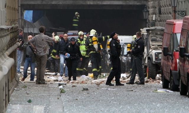 Med znanimi žrtvami eksplozije v Pragi zaenkrat še brez Slovencev