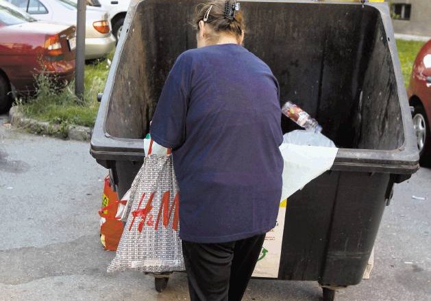 V Ljubljani inšpektorji še ne kaznujejo občanov, ki napačno odlagajo odpadke, čeprav bi to po občinskem odloku že morali...