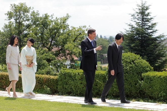 Japonski princ in princesa Akišino pri predsedniku Borutu Pahorju in Tanji Pečar.  Foto: Daniel Novaković / STA 