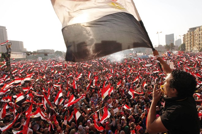 Protesti proti egiptovskemu predsedniku Mursiju na trgu Tahrir v Kairu.    
