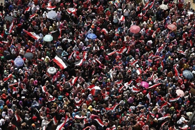 Vojska v Egiptu izvedla državni udar, državo prevzel šef ustavnega sodišča