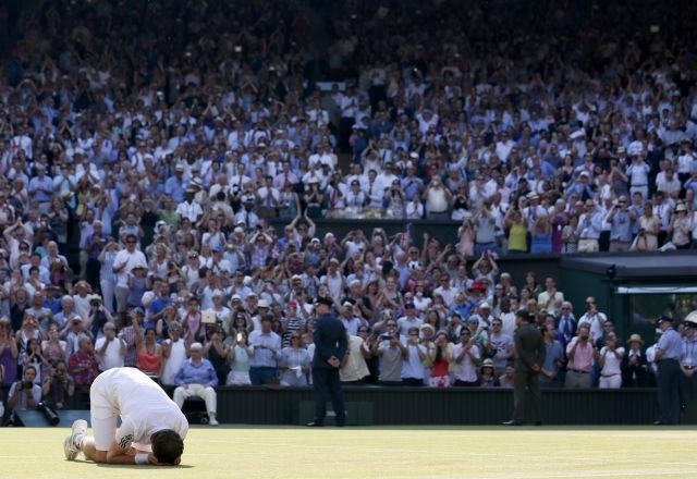 Murray po letu 1936 prvi britanski zmagovalec Wimbledona: Zmagati danes je bilo nekaj neverjetnega (foto) 