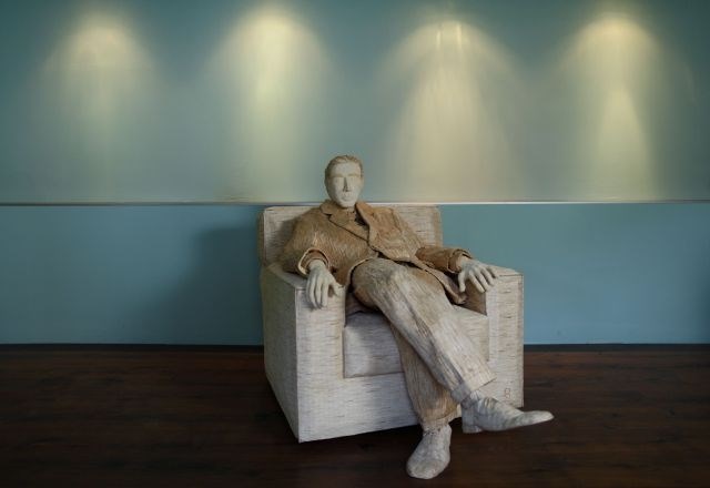 Hrvat za skulpturo Ala Pacina v naravni velikosti porabil 117 tisoč vžigalic (foto)