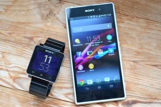 Preizkusili smo uro Sony Smartwatch 2