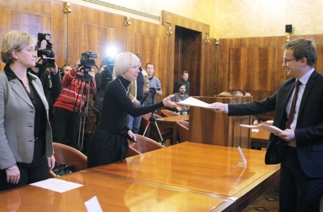 Ustavno sodišče je danes razveljavilo “Kramarjev zakon”. Foto: Daniel Novaković / STA 