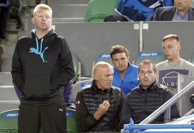 Boris Becker ni mogel biti najbolj zadovoljen nad predstavo Novaka Đokovića. (Foto: Reuters) 