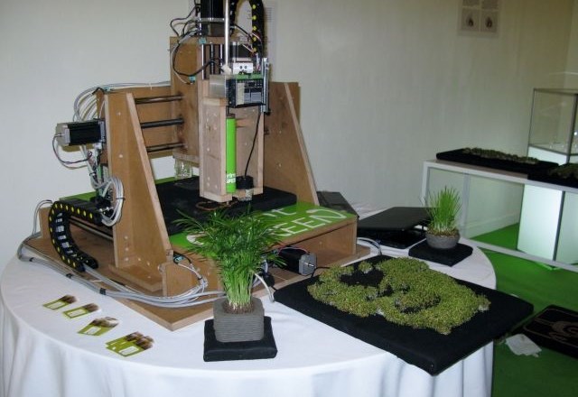 V New Yorku veliko zanimanje za slovenski tiskalnik 3D, ki proizvaja travo (foto in video)