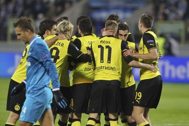 Borussia Dortmund je v Sankt Peterburgu zmagovalca odločila že v prvih petih minutah, ko je hitro povedla z 2:0. (foto:...