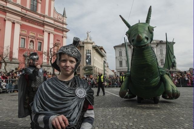 Zmajev karneval v Ljubljani. 