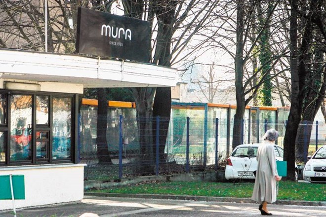 Ob že tako rekordni, več kot 20-odstotni brezposelnosti v Pomurju je znova ogrožen tudi obstoj Mure. 