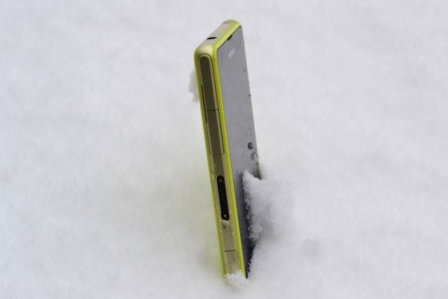 Xperia Z1 Compact: Za tiste, ki si želijo priročne mobilnike (foto)