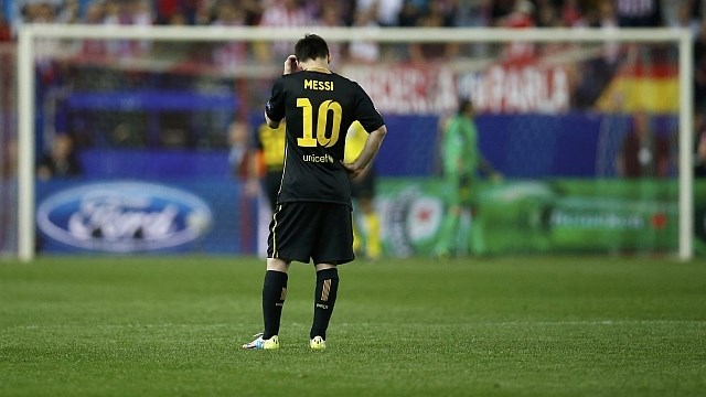 Lionel Messi je bil tako kot večina njegovih soigralcev v Madridu skoraj povsem neviden. (Foto: Reuters) 