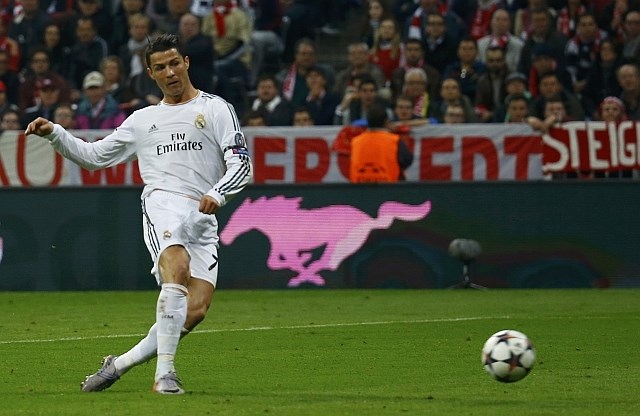 Strel, s katerim je Ronaldo prišel do rekordnega 15. gola v eni sezoni lige prvakov. (Foto: Reuters) 