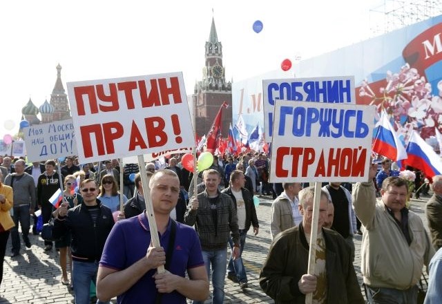 Na Rdečem trgu zborovanje sindikatov: okrepljeno domoljubje po priključitvi Krima (foto)