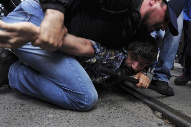 Svet Evrope je ostro obsodil pretirano uporabo turške policijske sile nad protestniki in novinarji (foto)