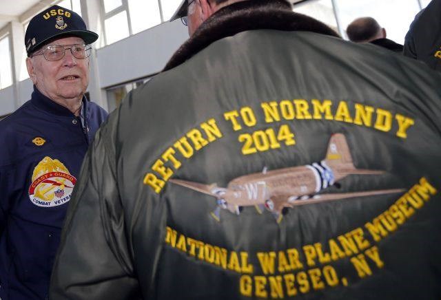 Dan D: V Normandiji okoli 1000 veteranov, drugi najstarejši med njimi je 99-letni Slovenec (foto)