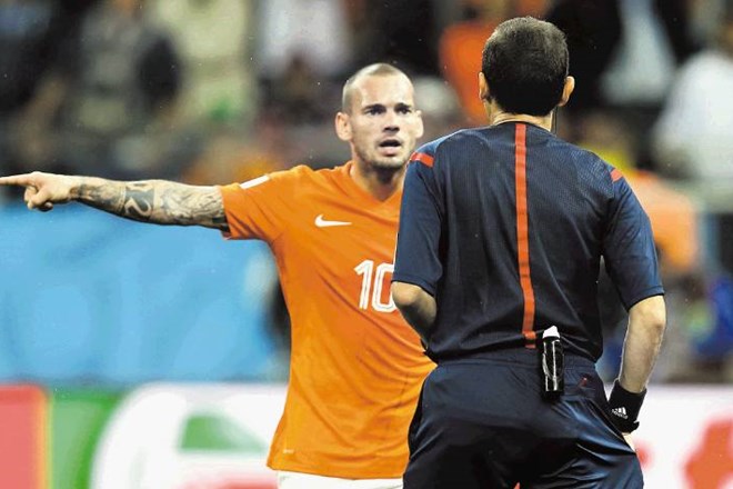 Portret Wesleyja Sneijderja: Ostrostrelec, katerega želja je postati legenda