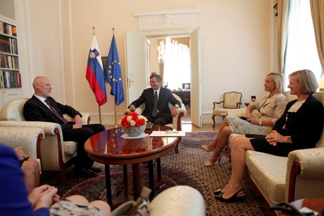 Pahor v začetku tedna pričakuje pogovore s poslanskimi skupinami glede mandatarja