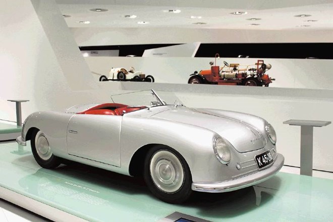 Typ 356 »nr. 1« je bil prvi športni avto, ki je nosil ime Porsche. 