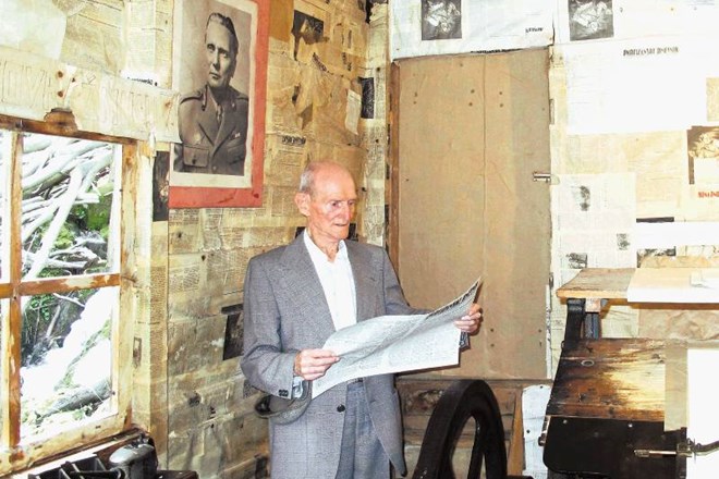 Štefan Erjavec je kljub 92 letom v spremstvu sina prišel v tiskarno Slovenija, ki jo je pred 70 leti tudi pomagal graditi. 